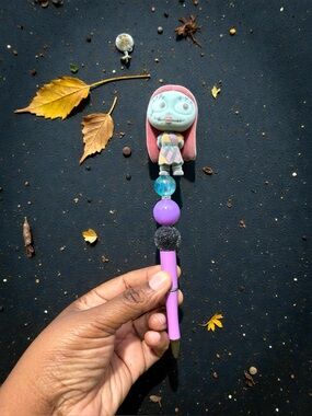 Handcrafted S..A..L..L Y Character Pen - black & Purple